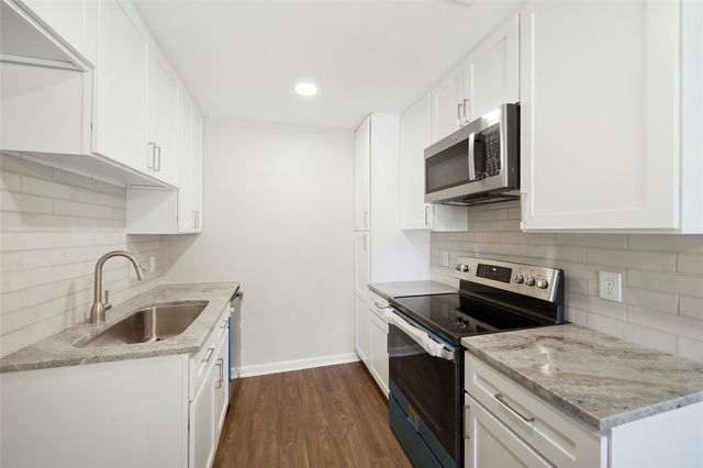 2526 Appian Way 2, New Caney, TX 77357