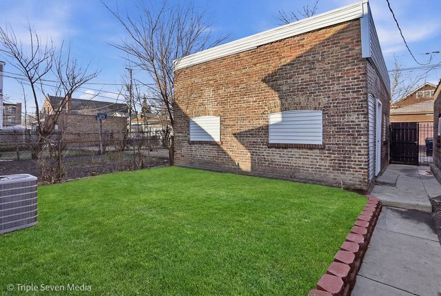 7520 S CARPENTER Street, Chicago, IL 60620