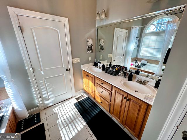 1104 Boulder Drive, Gray, GA 31032