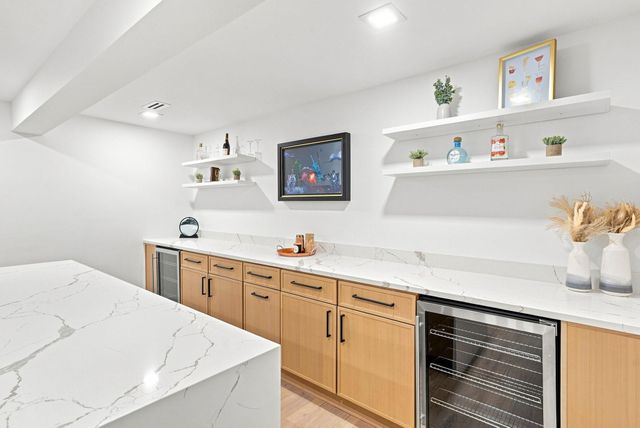 5708 Glen Avenue, Minnetonka, MN 55345