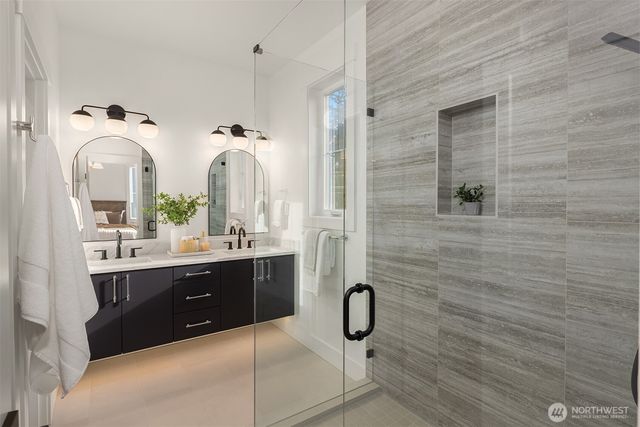 13127 NE 87th Lane, Kirkland, WA 98033