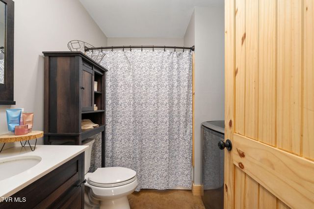 713 Laurels Road, Johnson City, TN 37601