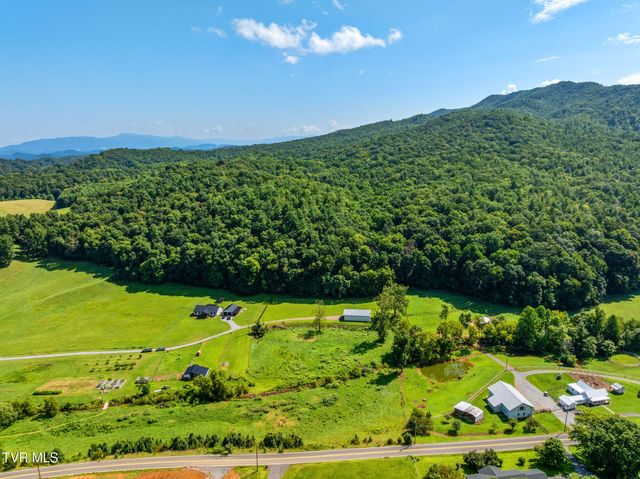713 Laurels Road, Johnson City, TN 37601