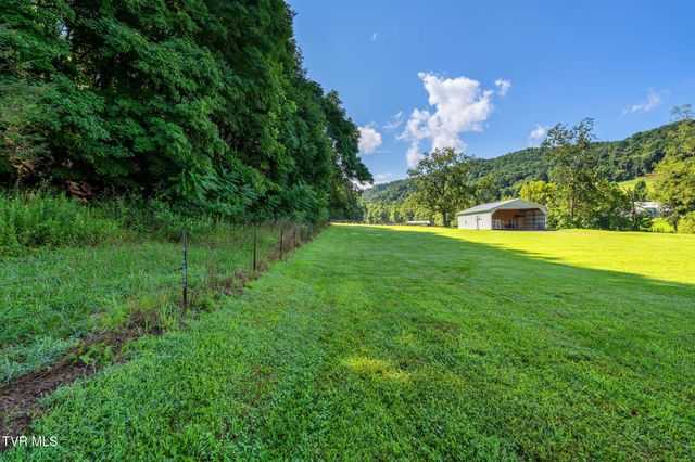 713 Laurels Road, Johnson City, TN 37601