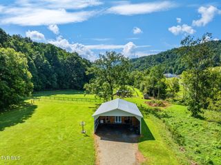 713 Laurels Road, Johnson City, TN 37601