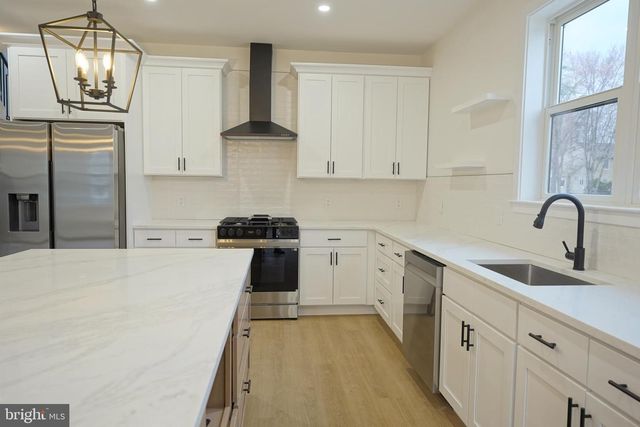 47 FOUNTAIN BLVD, Burlington, NJ 08016