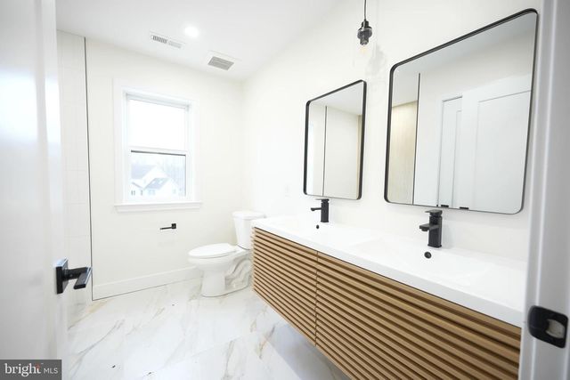 47 FOUNTAIN BLVD, Burlington, NJ 08016