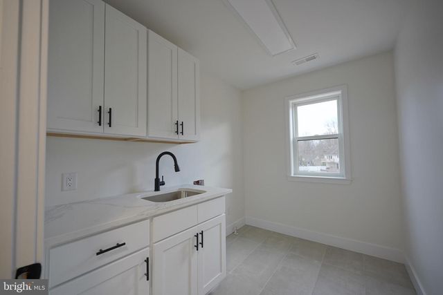 47 FOUNTAIN BLVD, Burlington, NJ 08016