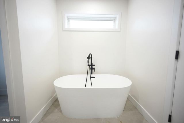 47 FOUNTAIN BLVD, Burlington, NJ 08016