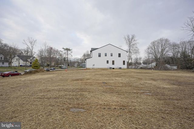 47 FOUNTAIN BLVD, Burlington, NJ 08016