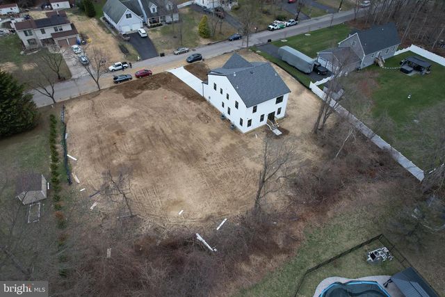 47 FOUNTAIN BLVD, Burlington, NJ 08016