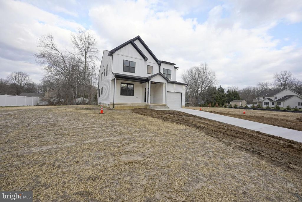 47 FOUNTAIN BLVD, Burlington, NJ 08016