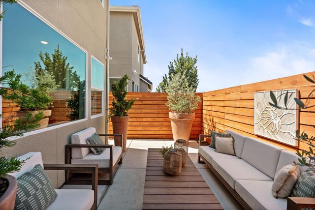 1495 Redbrick Lane, Clovis, CA 93619