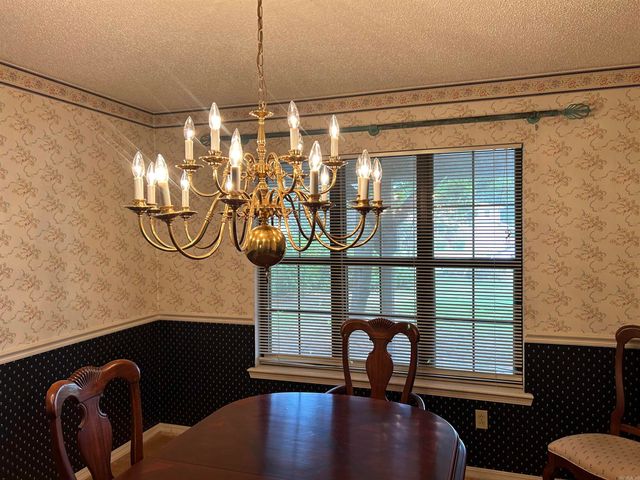 617 EDINBURGH Court, Jacksonville, AR 72076