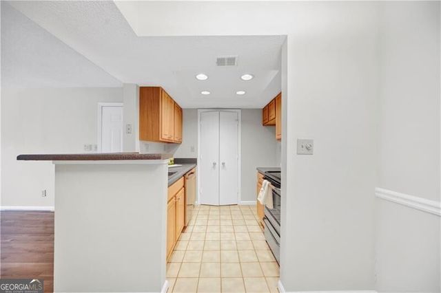 4106 Chastain Park Court, Atlanta, GA 30342