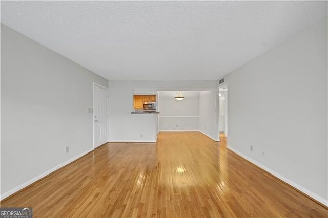 4106 Chastain Park Court, Atlanta, GA 30342