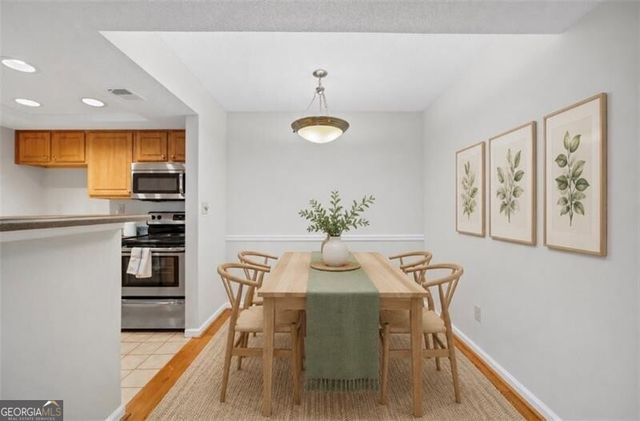 4106 Chastain Park Court, Atlanta, GA 30342