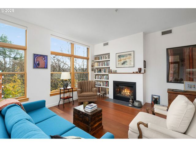 821 Nw 11TH Ave 321, Portland, OR 97209