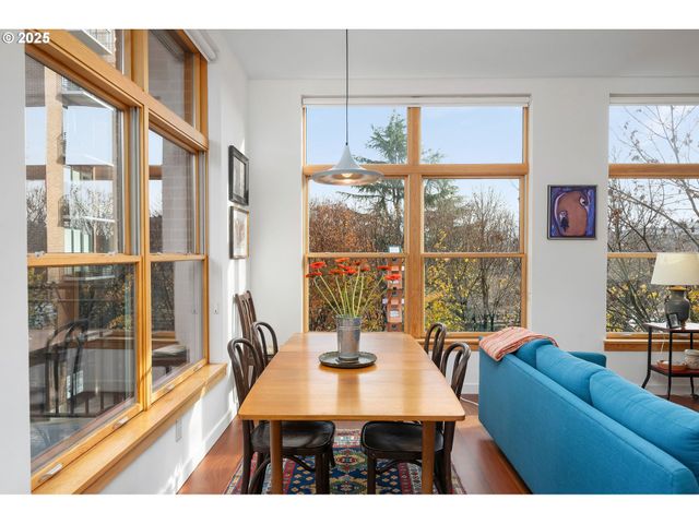 821 Nw 11TH Ave 321, Portland, OR 97209