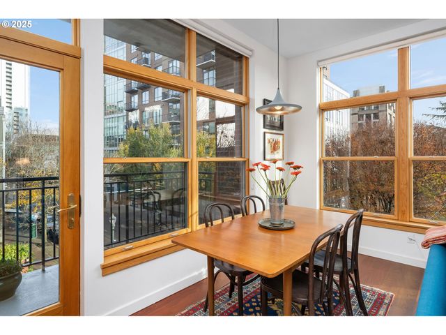 821 Nw 11TH Ave 321, Portland, OR 97209