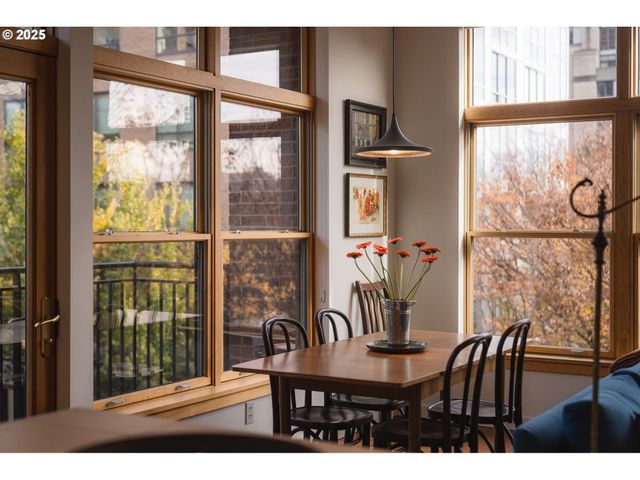 821 Nw 11TH Ave 321, Portland, OR 97209