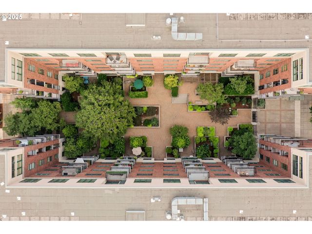 821 Nw 11TH Ave 321, Portland, OR 97209