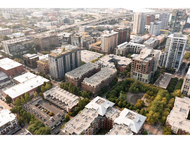 821 Nw 11TH Ave 321, Portland, OR 97209