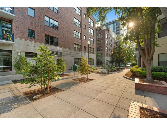 821 Nw 11TH Ave 321, Portland, OR 97209