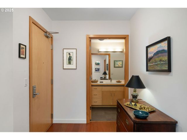 821 Nw 11TH Ave 321, Portland, OR 97209