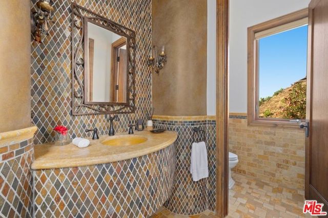 2695 Shady Ridge Lane, Diamond Bar, CA 91765