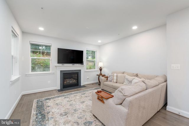 6210 HUNTERS HOLLOW RD, Elkridge, MD 21075