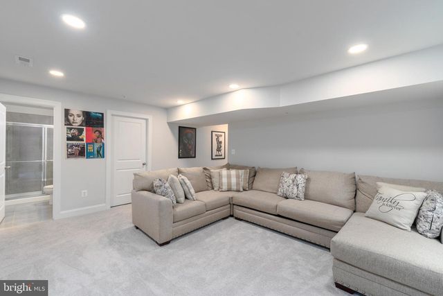 6210 HUNTERS HOLLOW RD, Elkridge, MD 21075