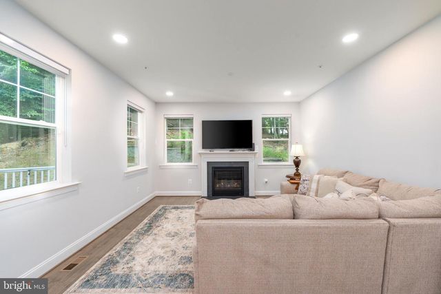 6210 HUNTERS HOLLOW RD, Elkridge, MD 21075