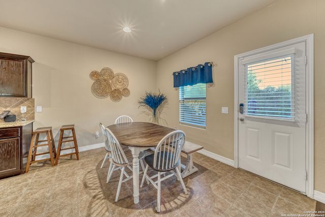 511 FORT APACHE, San Antonio, TX 78245