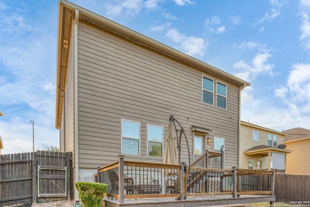 511 FORT APACHE, San Antonio, TX 78245