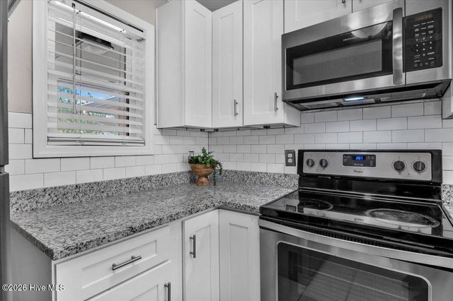 3984 Echo Farms Boulevard, Wilmington, NC 28412