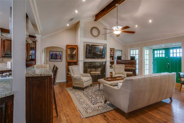 7015 E Grand Avenue, Dallas, TX 75223