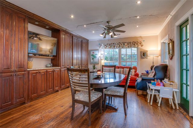 7015 E Grand Avenue, Dallas, TX 75223