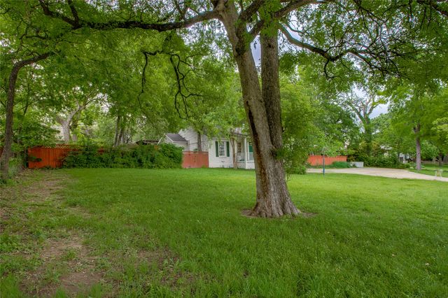 7015 E Grand Avenue, Dallas, TX 75223