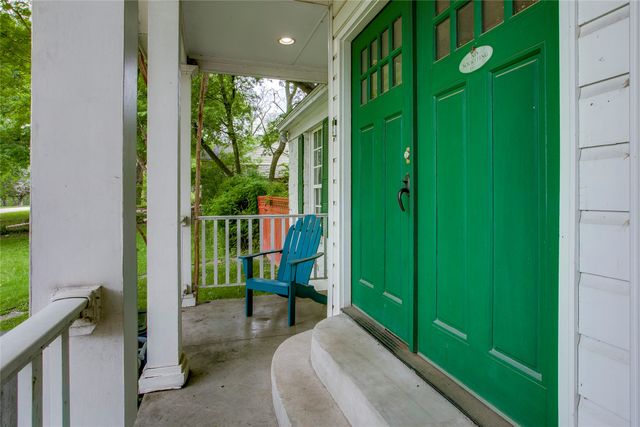 7015 E Grand Avenue, Dallas, TX 75223