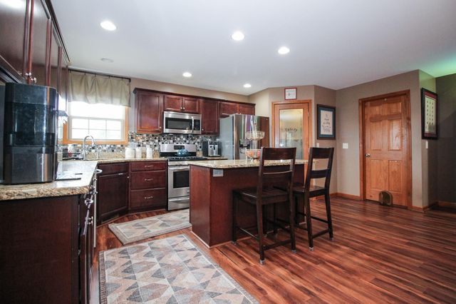 2913 Cardinal Drive, Wheatfield, IN 46392