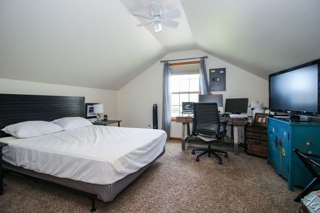 2913 Cardinal Drive, Wheatfield, IN 46392