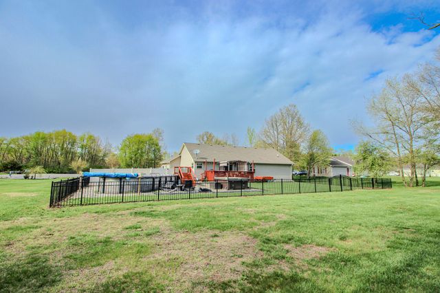 2913 Cardinal Drive, Wheatfield, IN 46392