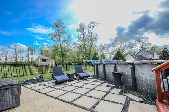 2913 Cardinal Drive, Wheatfield, IN 46392