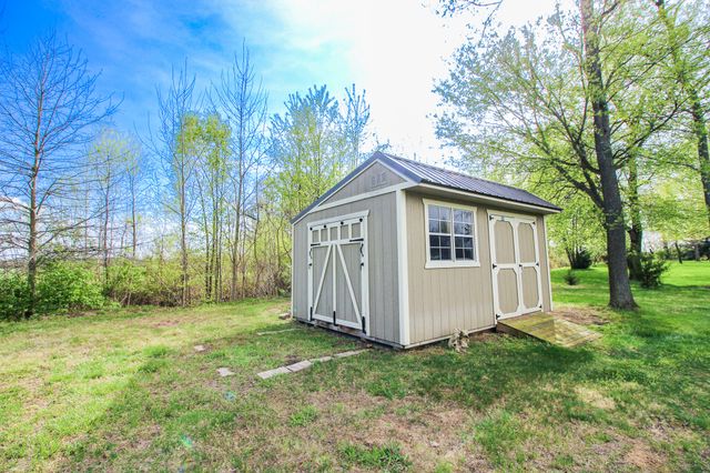 2913 Cardinal Drive, Wheatfield, IN 46392