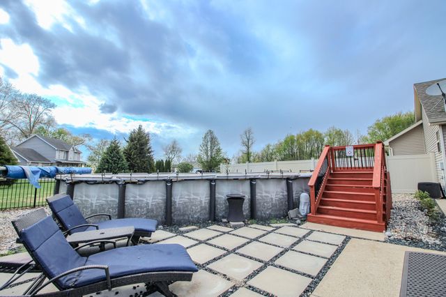 2913 Cardinal Drive, Wheatfield, IN 46392
