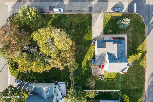 52 Griggs Avenue, Port Monmouth, NJ 07758