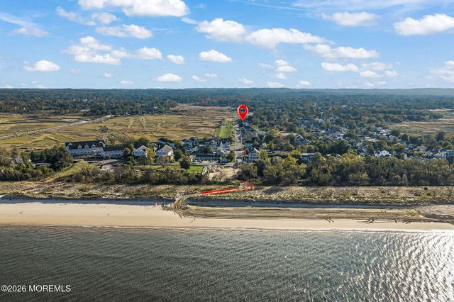 52 Griggs Avenue, Port Monmouth, NJ 07758