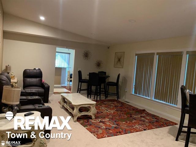 1260 Springborrow Drive, Flint Twp, MI 48532