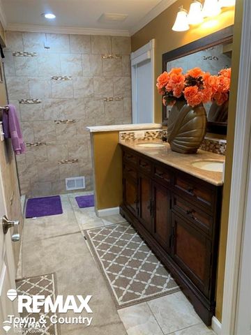 1260 Springborrow Drive, Flint Twp, MI 48532